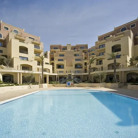 Luxury Seaview & Pool-hosted By Sweetstay Apartament Mellieħa