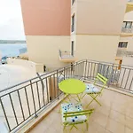 Apartment Luxury Seaview & Pool-hosted By Sweetstay Mellieha