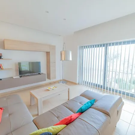 Luxury Seaview & Pool-hosted By Sweetstay Апартаменты